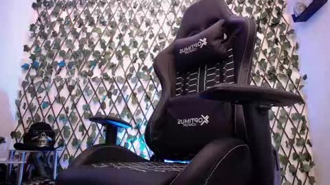 JKing  online show from September 17, 10:06 am