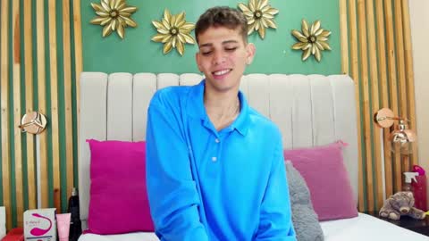 J A S S O N  online show from January 16, 1:04 pm