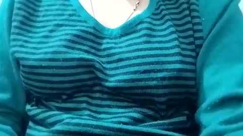 jasspreettt online show from November 22, 3:05 am