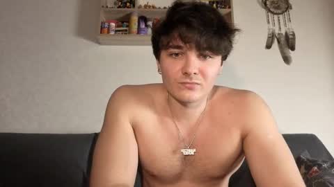 Snapshot of jastinpet chatting on October 15, 8:20 pm jastinpet online show from October 15, 8:20 pm