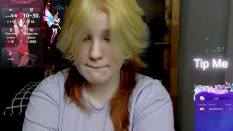 Snapshot of java_fire chatting on March 10, 3:52 pm Katerina online show from March 10, 3:52 pm