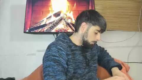 Snapshot of javierandaniel chatting on July 25, 9:12 pm Javier online show from July 25, 9:12 pm