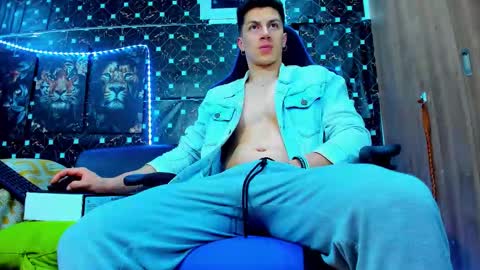 Javier online show from September 25, 11:30 pm