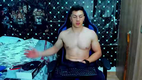 Javier online show from February 3, 5:05 am