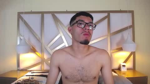 Snapshot of jaxon_carter chatting on September 11, 12:33 am jaxon_carter online show from September 11, 12:33 am