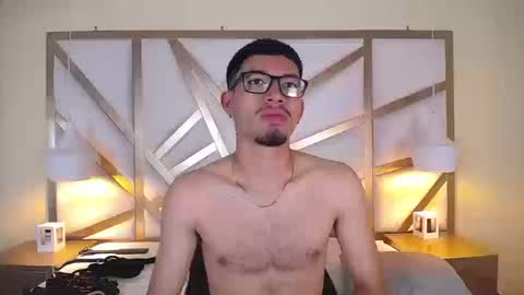 Snapshot of jaxon_carter chatting on September 15, 10:21 pm jaxon_carter online show from September 15, 10:21 pm