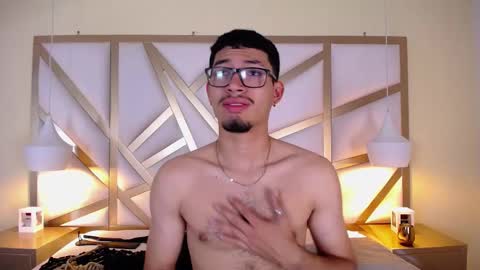 Snapshot of jaxon_carter chatting on September 22, 9:17 pm jaxon_carter online show from September 22, 9:17 pm