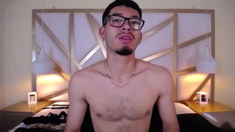 Snapshot of jaxon_carter chatting on November 4, 9:03 pm jaxon_carter online show from November 4, 9:03 pm