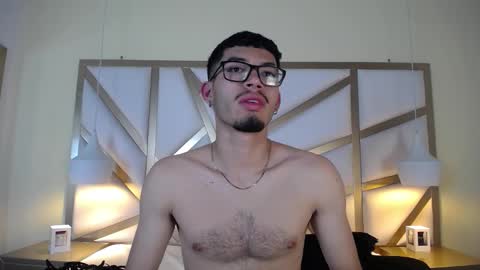 Snapshot of jaxon_carter chatting on December 2, 12:49 am jaxon_carter online show from December 2, 12:49 am