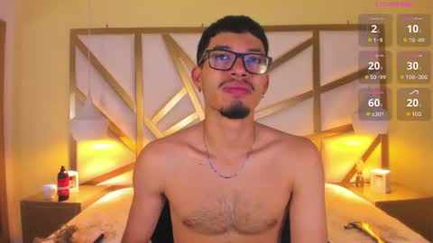 Snapshot of jaxon_carter chatting on June 27, 2:38 am jaxon_carter online show from June 27, 2:38 am