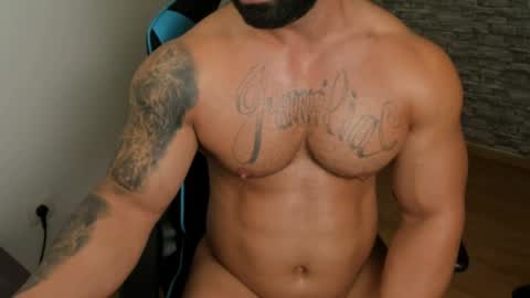 JaxonHunk online show from April 28, 7:30 pm