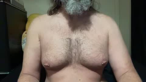 Snapshot of jaxsontuber chatting on October 6, 9:51 am Jaxson online show from October 6, 9:51 am