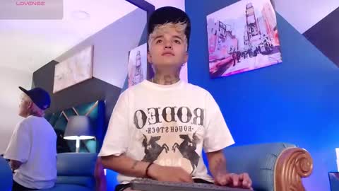 Snapshot of jaxwolf_ chatting on February 12, 3:34 am JAX online show from February 12, 3:34 am