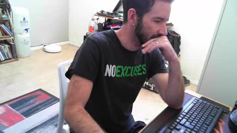 Snapshot of jay103798371 chatting on October 27, 9:46 am jay103798371 online show from October 27, 9:46 am