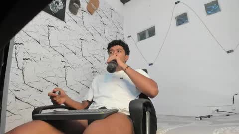 Jay online show from February 8, 11:13 am