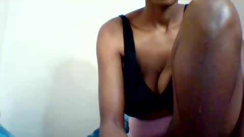 Snapshot of jay_amis chatting on May 11, 11:38 am jay_amis online show from May 11, 11:38 am