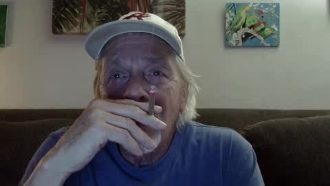 jay-jay1475 online show from December 26, 4:43 am