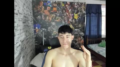 Snapshot of jay_orange chatting on April 5, 7:55 pm JAY ORANGE online show from April 5, 7:55 pm