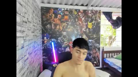 Snapshot of jay_orange chatting on April 11, 7:29 pm JAY ORANGE online show from April 11, 7:29 pm