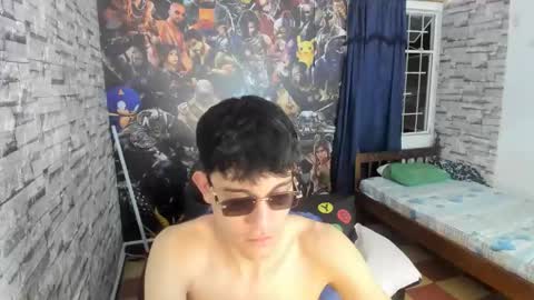 Snapshot of jay_orange chatting on April 20, 11:17 pm JAY ORANGE online show from April 20, 11:17 pm
