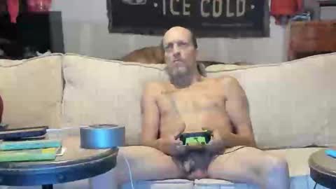 Snapshot of jay_short7863 chatting on April 21, 12:34 am O F jay short786 online show from April 21, 12:34 am