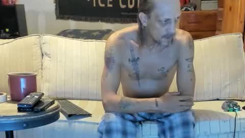 Snapshot of jay_short7863 chatting on April 28, 11:59 am O F jay short786 online show from April 28, 11:59 am