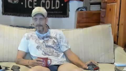 Snapshot of jay_short7863 chatting on May 11, 2:45 pm O F jay short786 online show from May 11, 2:45 pm