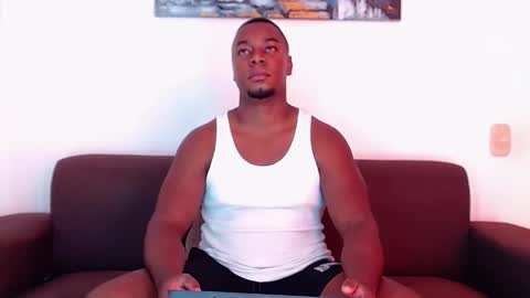 Snapshot of jay_smit chatting on February 18, 6:48 pm jay smit online show from February 18, 6:48 pm