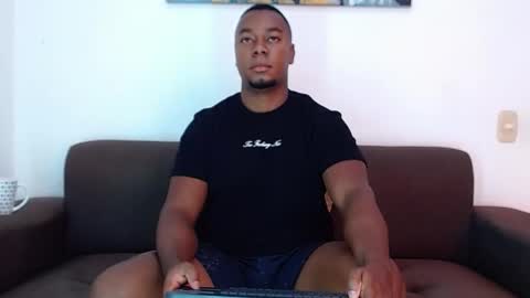 Snapshot of jay_smit chatting on March 13, 4:24 pm jay smit online show from March 13, 4:24 pm