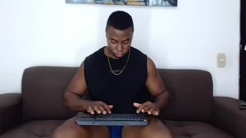 Snapshot of jay_smit chatting on June 25, 2:00 am jay smit online show from June 25, 2:00 am