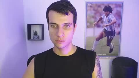 Jay Alvarrez online show from December 5, 11:40 pm