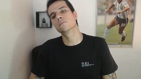 Jay Alvarrez online show from December 12, 8:10 pm