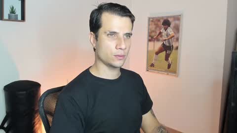 Jay Alvarrez online show from February 1, 4:11 pm