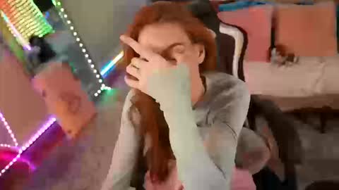 Snapshot of jaybeitsme chatting on March 25, 4:46 pm JennyBlighe online show from March 25, 4:46 pm