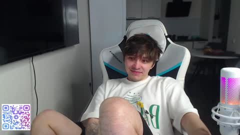 Jayce online show from May 20, 2:23 pm