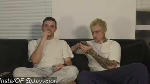 Snapshot of jaycex_69 chatting on June 3, 5:51 pm THE HOUSE online show from June 3, 5:51 pm