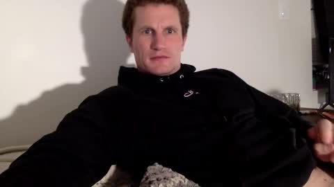 jaycup1989 online show from December 14, 8:02 am