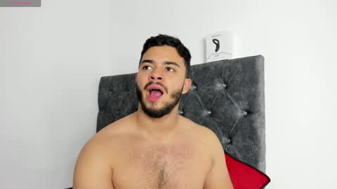jayd_muscle1 online show from May 15, 5:25 am