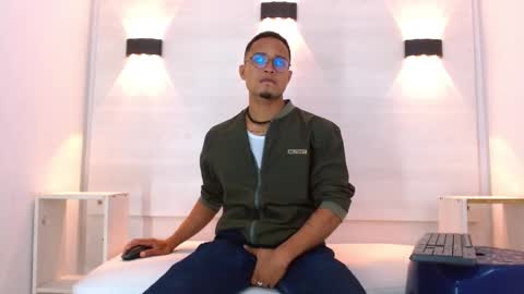 Snapshot of jayden_morris chatting on October 13, 7:03 pm Jayden Morris online show from October 13, 7:03 pm