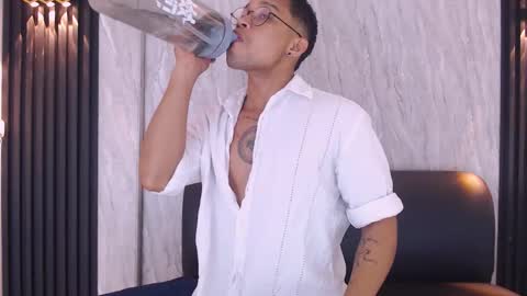 Snapshot of jayden_morris chatting on November 6, 11:55 am Jayden Morris online show from November 6, 11:55 am