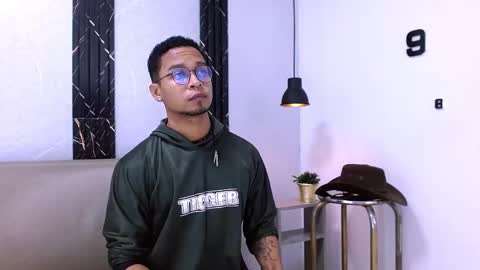 Snapshot of jayden_morris chatting on November 19, 11:32 am Jayden Morris online show from November 19, 11:32 am