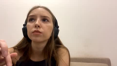 Snapshot of jayehubiak chatting on March 7, 1:19 pm Isabella Rose online show from March 7, 1:19 pm