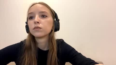 Snapshot of jayehubiak chatting on March 26, 1:17 pm Isabella Rose online show from March 26, 1:17 pm