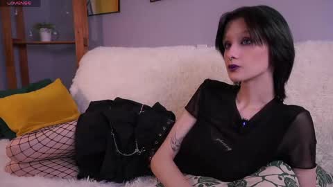 Emma online show from June 5, 11:49 am