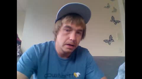 Snapshot of jayjay697 chatting on January 2, 2:46 pm make me play online show from January 2, 2:46 pm