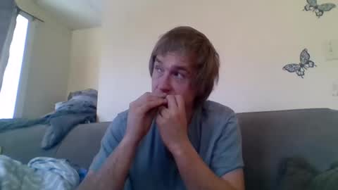 Snapshot of jayjay697 chatting on January 21, 4:16 pm make me play online show from January 21, 4:16 pm