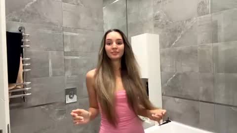 Snapshot of jaynatenner chatting on August 3, 8:46 am Eva online show from August 3, 8:46 am