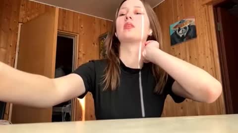 Snapshot of jayneboutros chatting on December 5, 11:08 am Sonya online show from December 5, 11:08 am