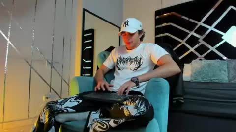 Jay Taylor online show from June 15, 11:34 am