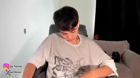 jaythomax online show from October 18, 7:25 pm